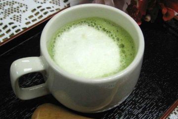 Худеем с помощью напитка из молока и зелённого чая