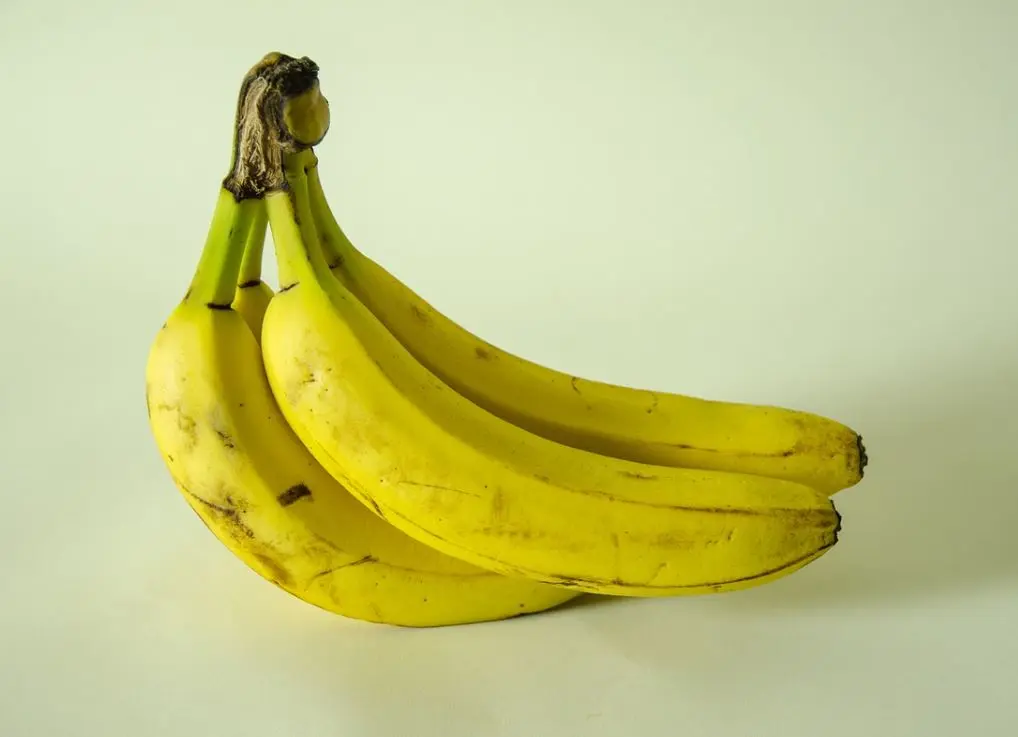 Можно ли есть банан с утра на голодный желудок
